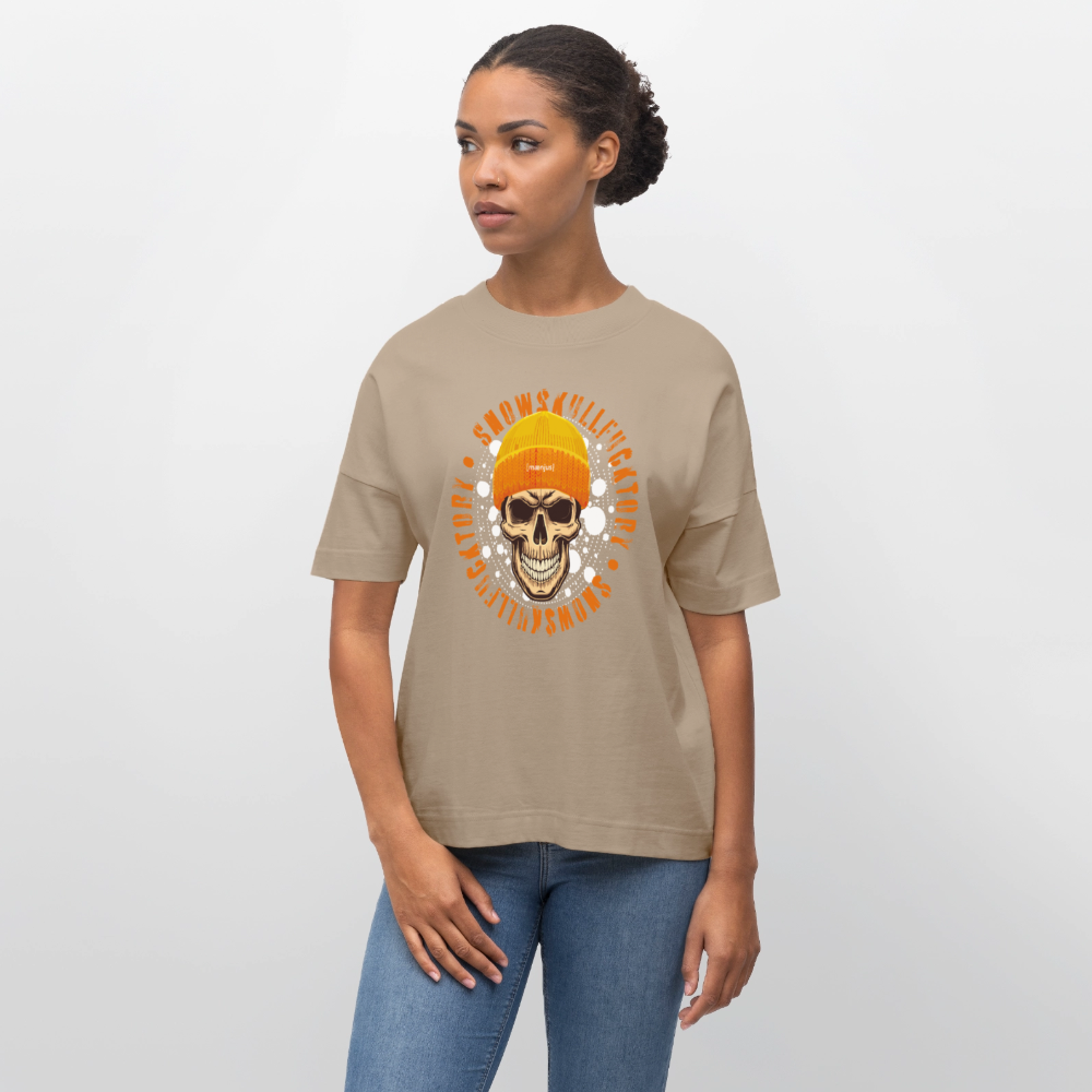 Oversized Unisex Bio T-Shirt mit SNOWSKULL FUCKTORY PRINT - Steingrau