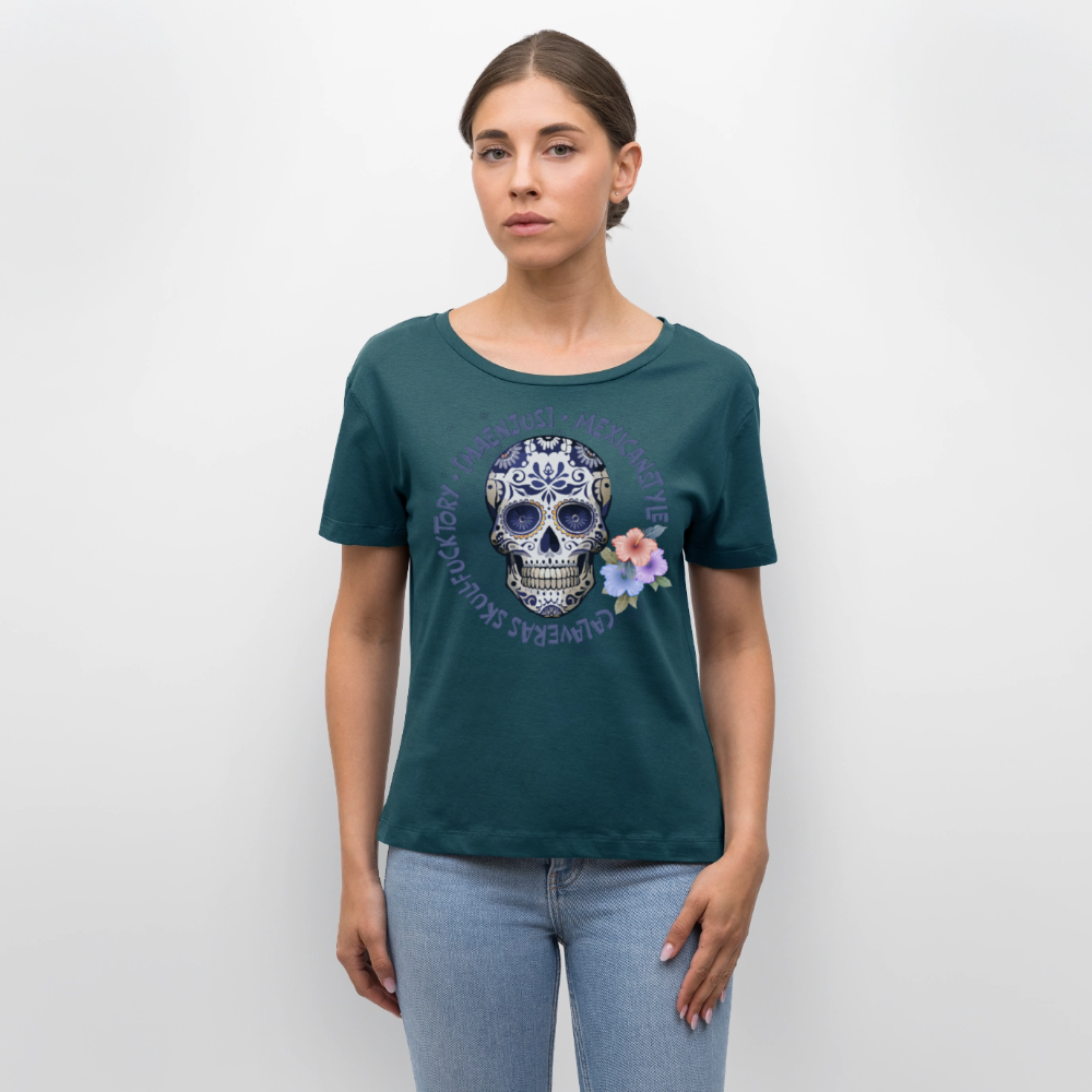 Rundhals Frauen Bio-T-Shirt mit MAENJUS MEXICANSTYLE PRINT Vorderseite - Dunkles Petrol