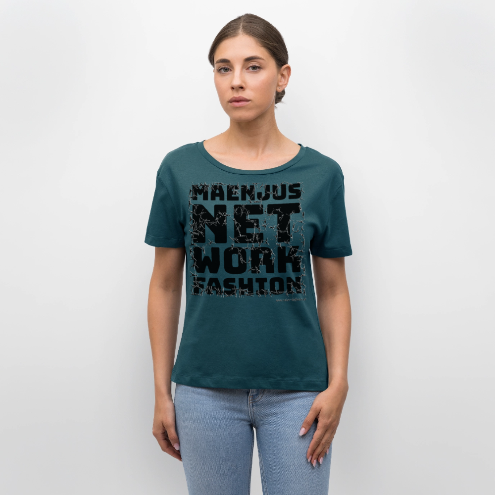 Relaxed Rundhals Frauen Bio-T-Shirt mit MAENJUS NETWORK FASHION PRINT - Dunkles Petrol