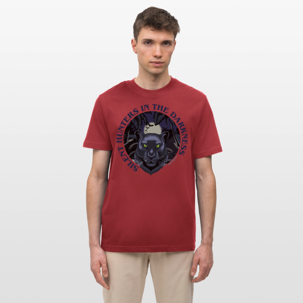 Relaxed Fit Unisex Bio-T-Shirt mit SILENT HUNTERS IN THE DARKNESS PRINT Vorderseite - Erdrot