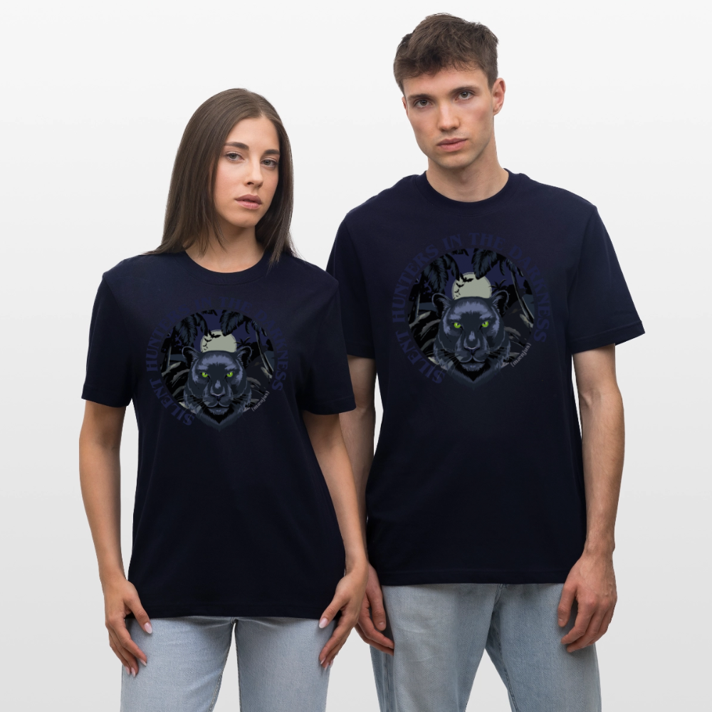 Relaxed Fit Unisex Bio-T-Shirt mit SILENT HUNTERS IN THE DARKNESS PRINT Vorderseite - Navy