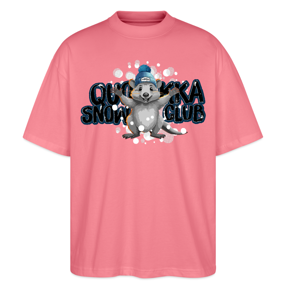 Oversized Unisex Bio T-Shirt mit QUOKKA SNOWCLUB PRINT - Pink