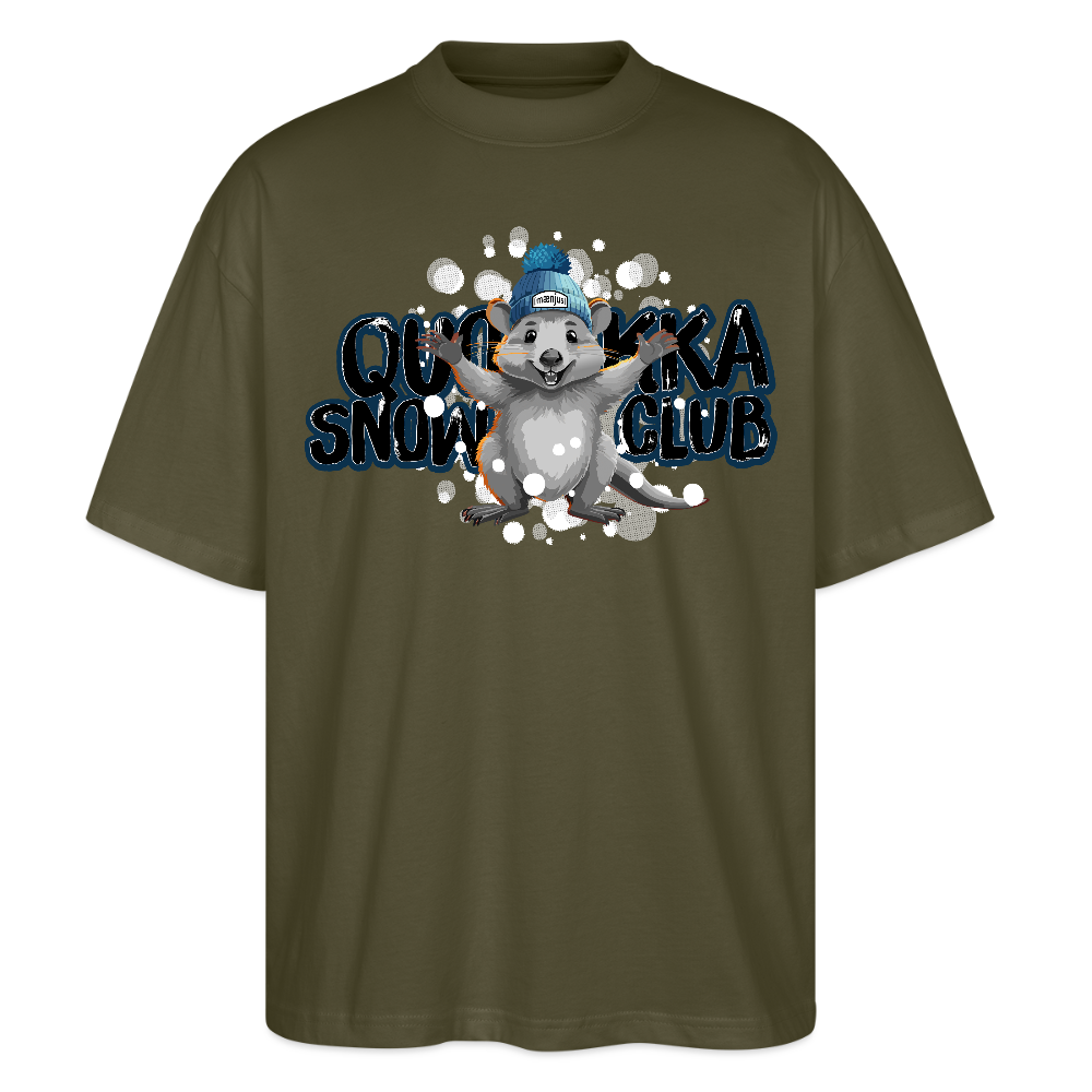 Oversized Unisex Bio T-Shirt mit QUOKKA SNOWCLUB PRINT - Khaki