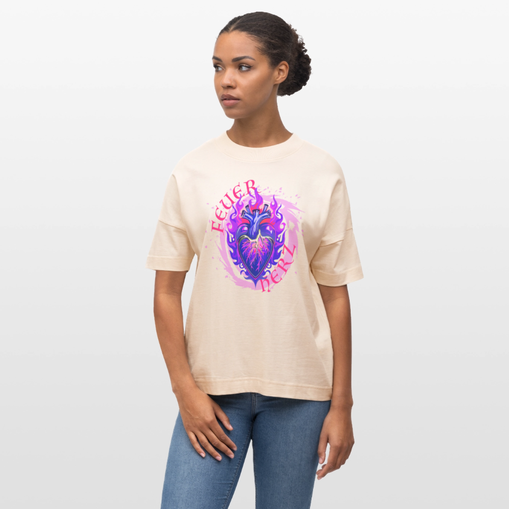 Oversized Unisex Bio T-Shirt mit FEUERHERZ LILA PRINT - Weißgrau
