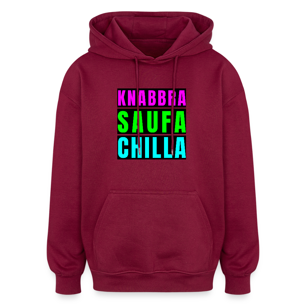 Oversized Unisex Hoodie mit KNABBRA SAUFA CHILLA PRINT - Burgunderrot