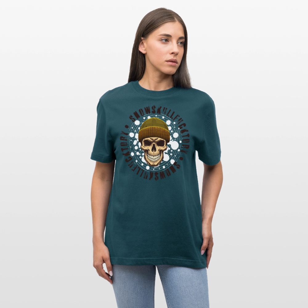 Relaxed Fit Unisex Bio-T-Shirt mit SNOWSKULL FUCKTORY PRINT Vorderseite - Dunkles Petrol