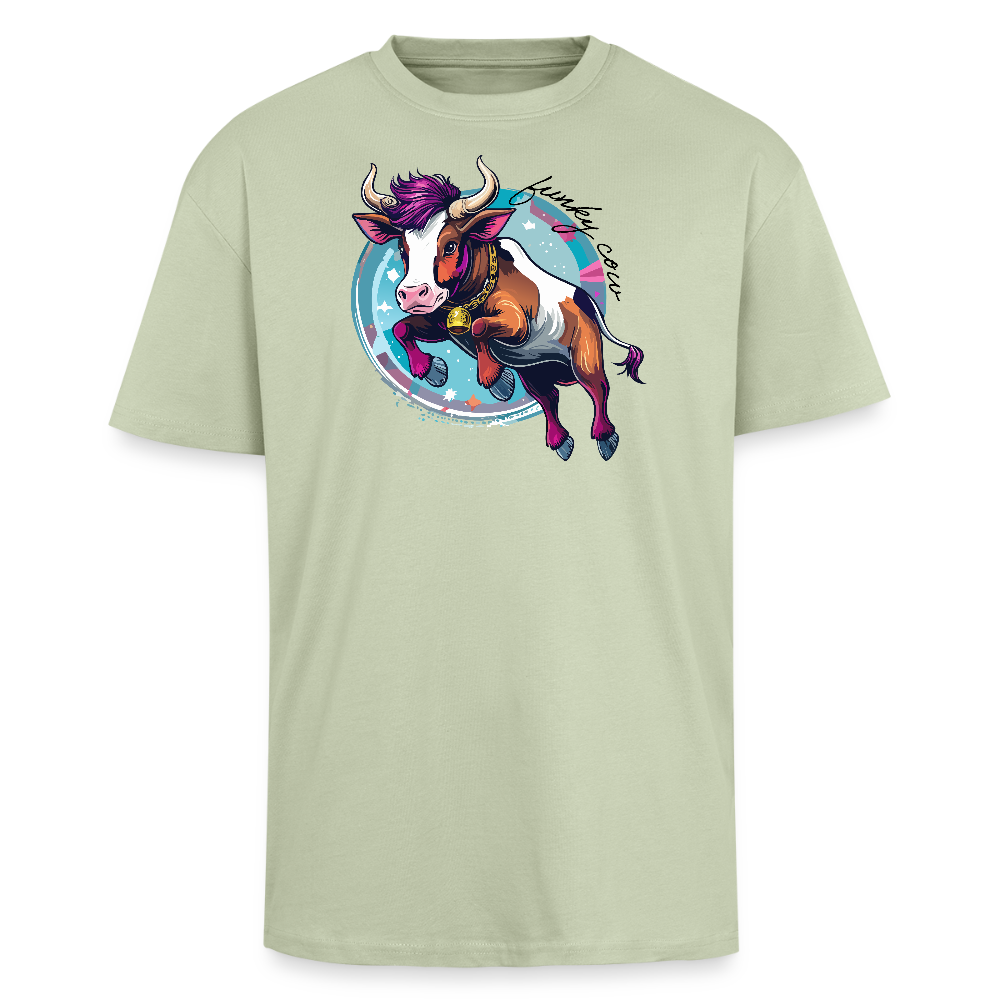 Heavy Oversize T-Shirt mit FUNKY COW PRINT - Leichtes Salbeigrün