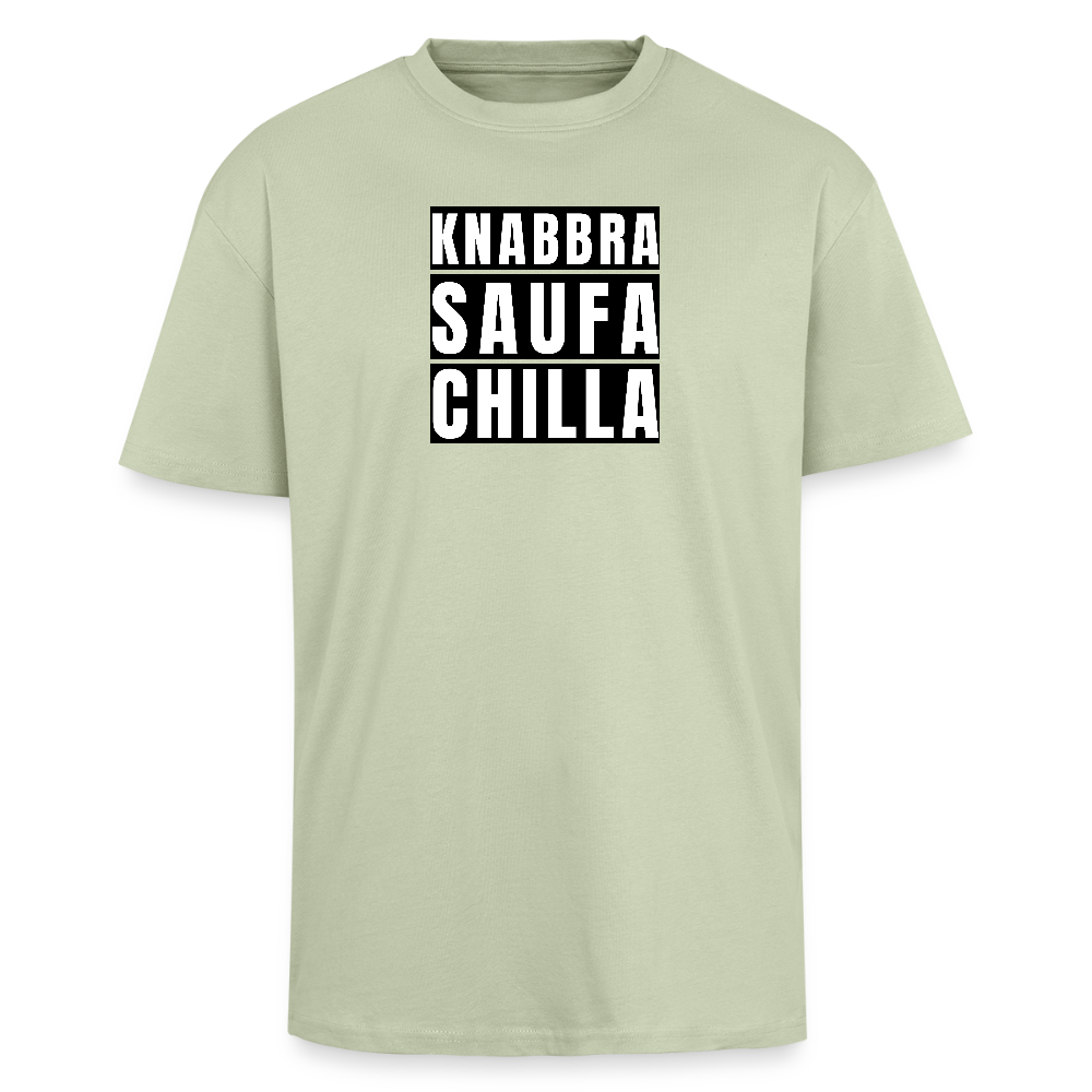 Heavy Oversize T-Shirt mit KNABBRA SAUFA CHILLA PRINT - Leichtes Salbeigrün