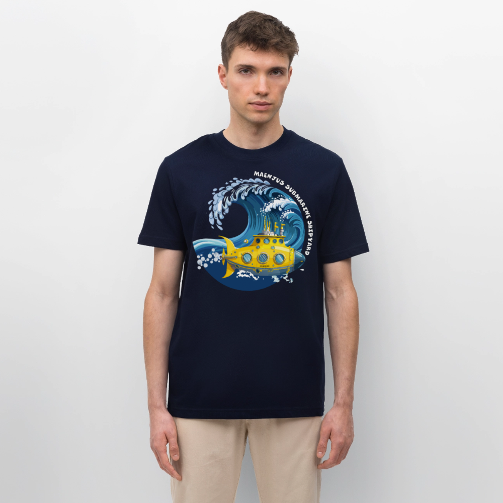 Unisex Bio-T-Shirt mit MAENJUS SUBMARINE SHIPYARD PRINT Vorderseite - Navy