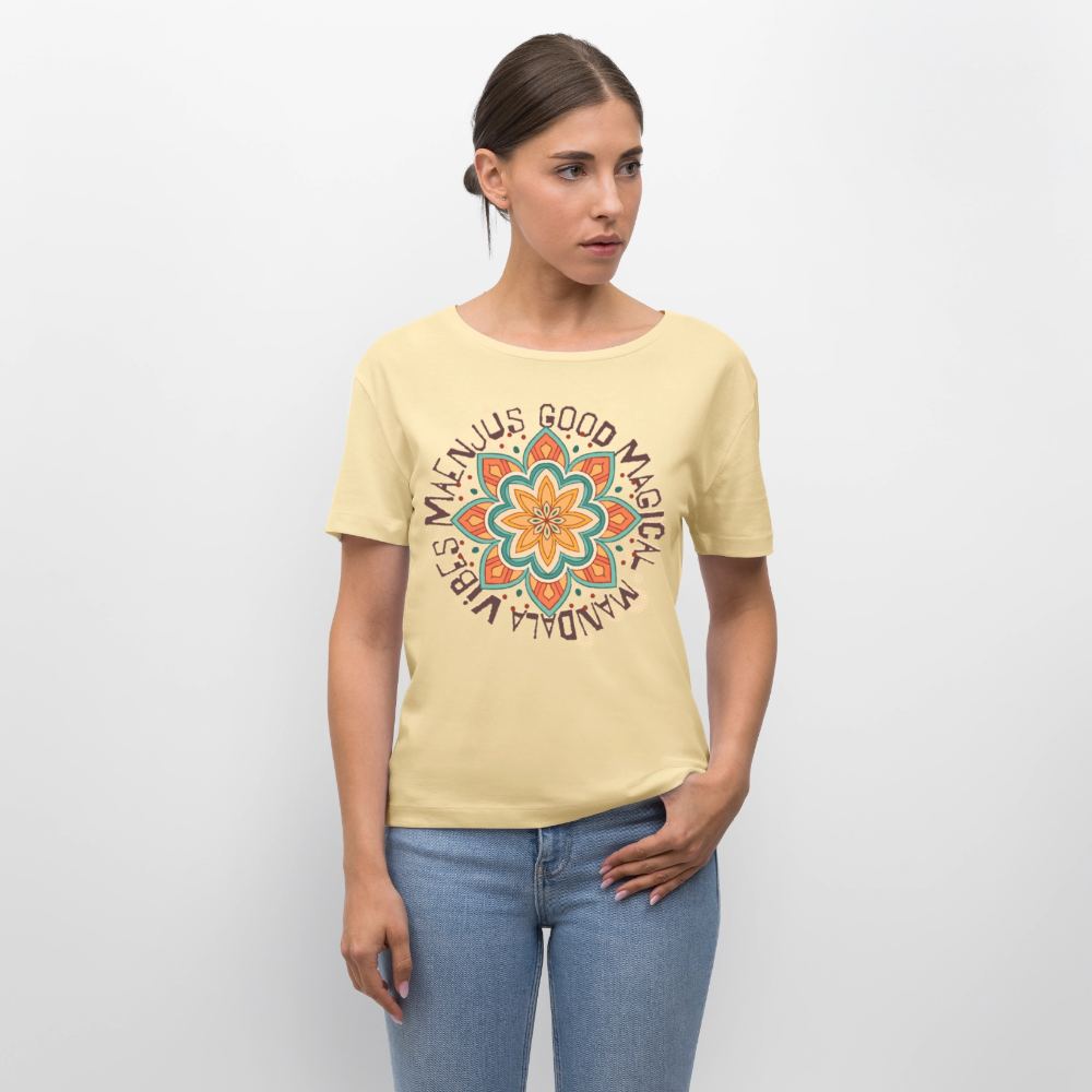 Rundhals Frauen Bio-T-Shirt mit Mandala Vibes PRINT - Creme