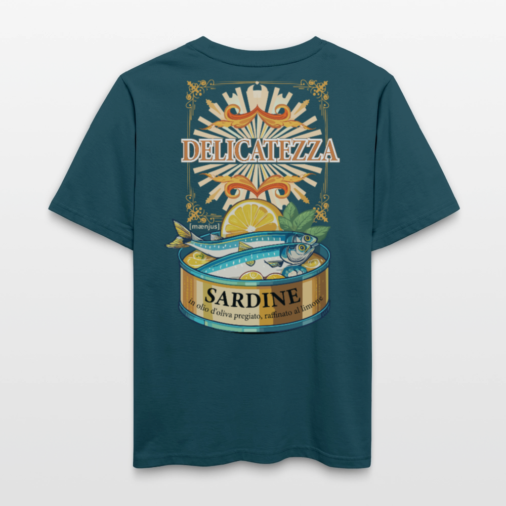 Relaxed Fit Unisex Bio-T-Shirt mit DELICATEZZA SARDINE PRINT Vorder- und Rückseite - Dunkles Petrol