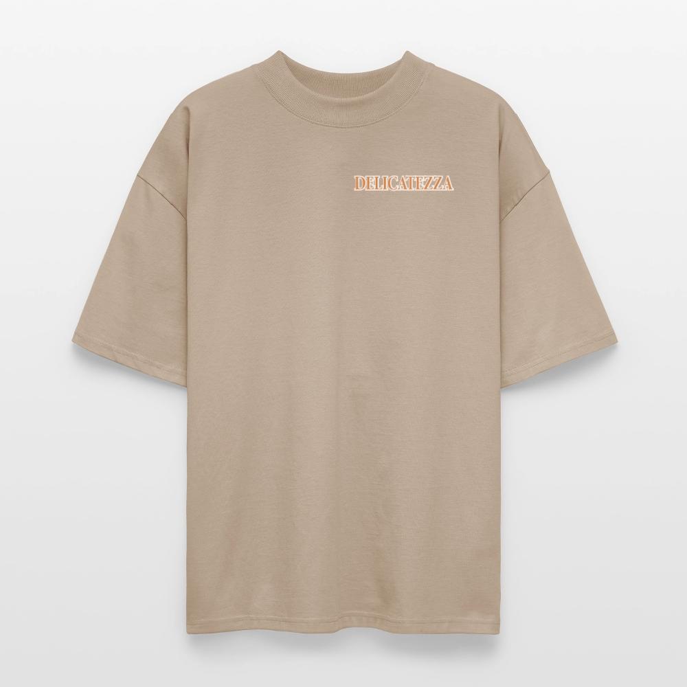 Oversized Unisex T-Shirt mit DELICATEZZA SARDINE PRINT Vorder- und Rückseite - Steingrau