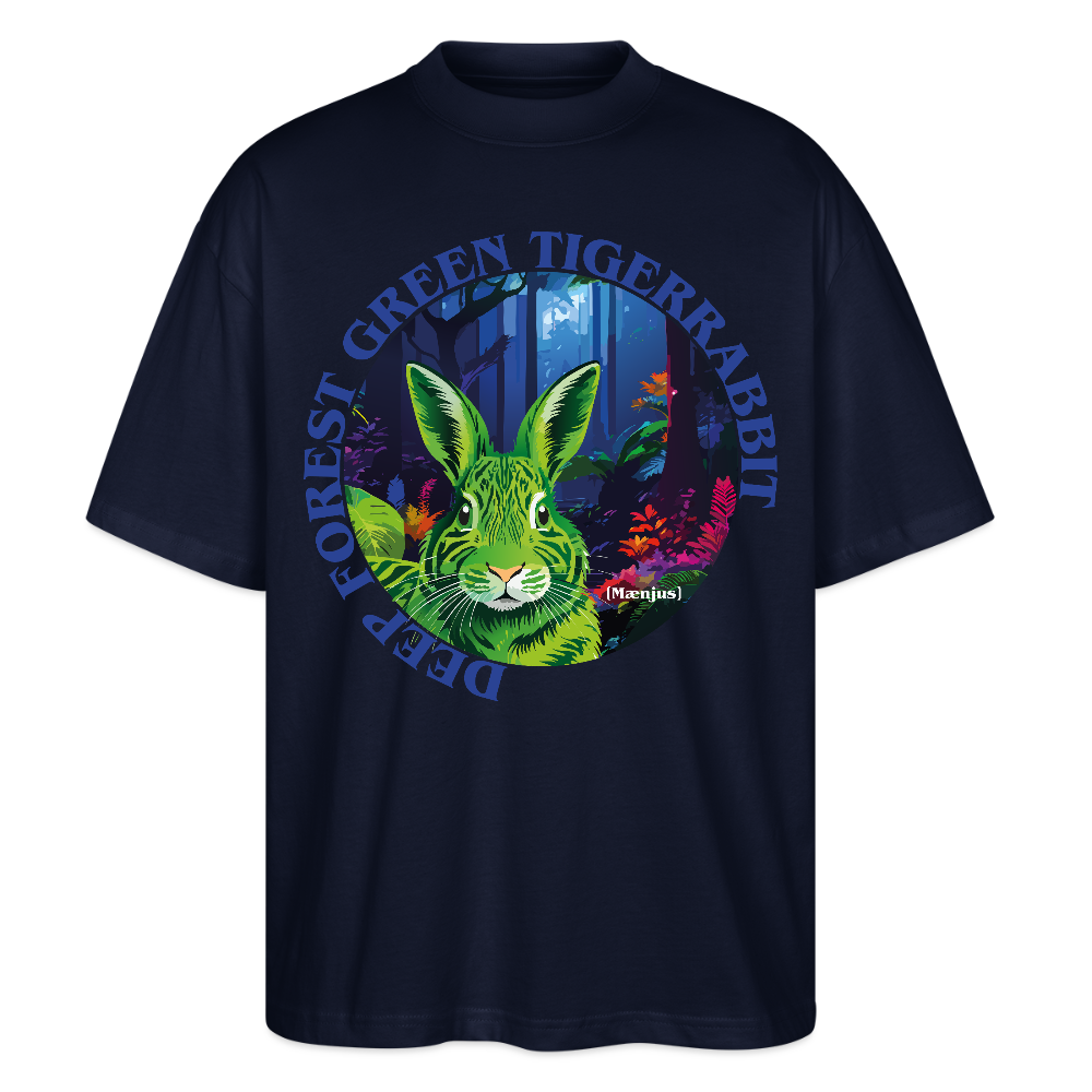 Oversized Unisex T-Shirt mit DEEP FOREST GREEN TIGERRABBIT PRINT Vorderseite - Navy