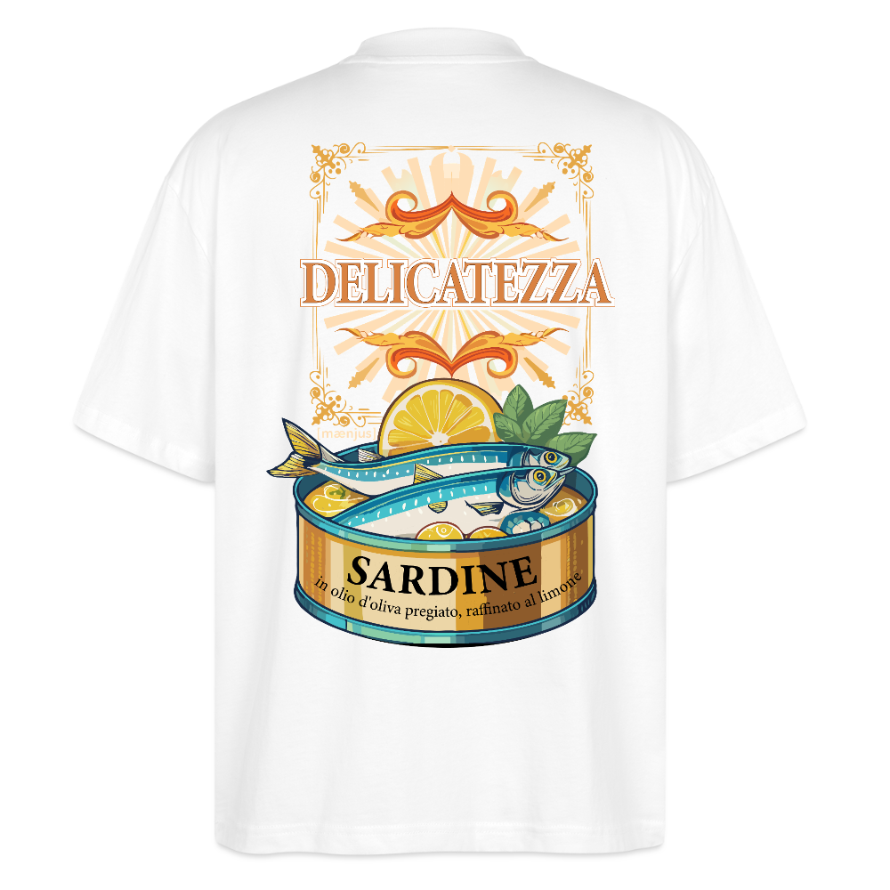 Oversized Unisex T-Shirt mit DELICATEZZA SARDINE PRINT Vorder- und Rückseite - Weiß