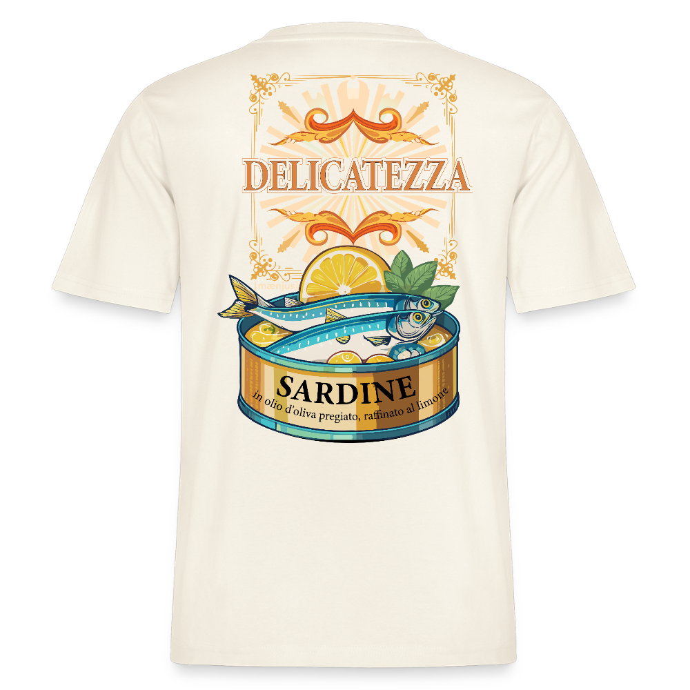 Relaxed Fit Unisex Bio-T-Shirt mit DELICATEZZA SARDINE PRINT Vorder- und Rückseite - Naturweiß 
