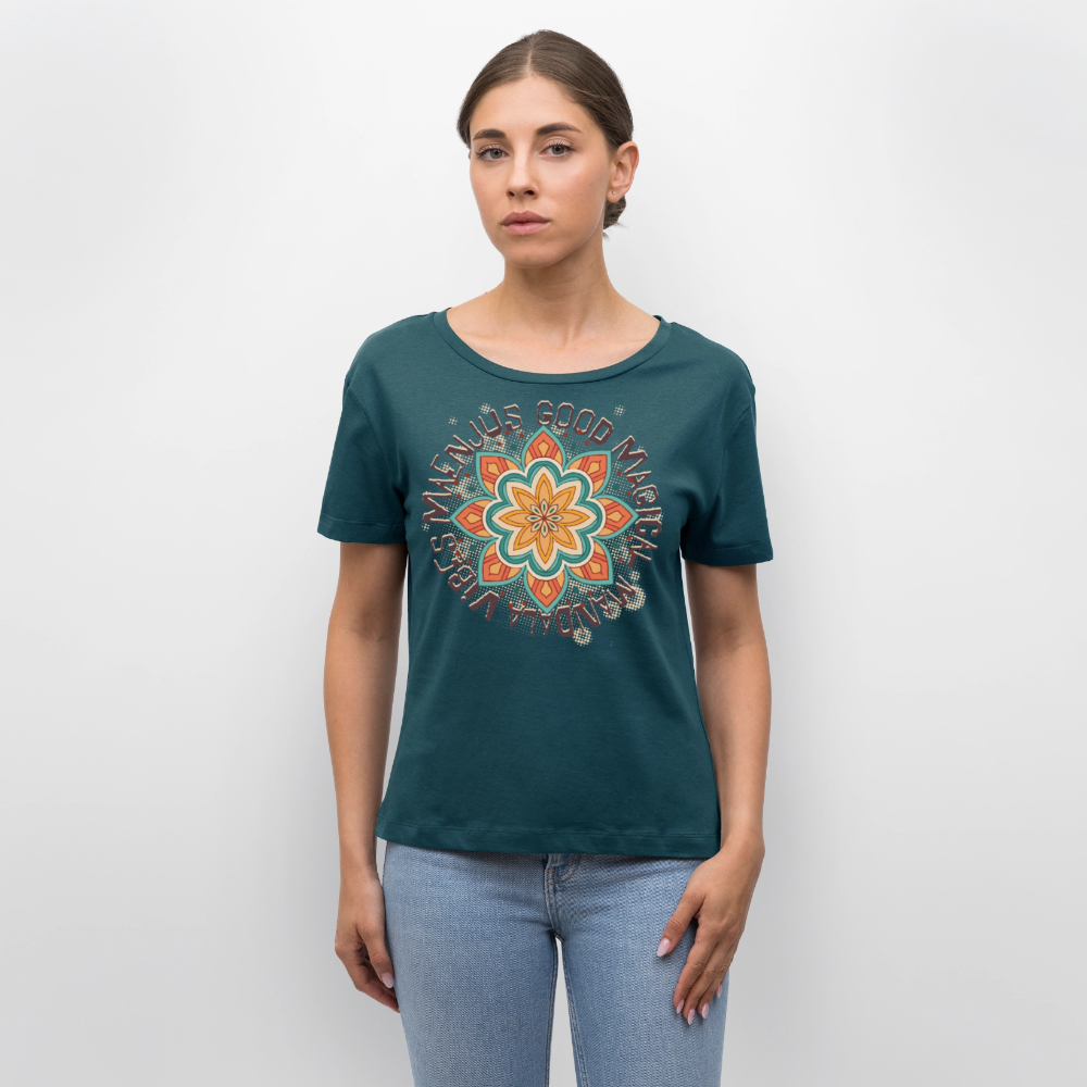 Rundhals Frauen Bio-T-Shirt mit Mandala Vibes PRINT - Dunkles Petrol