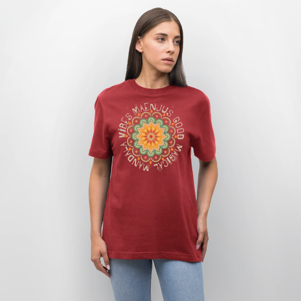 Unisex Bio-T-Shirt mit MANDALA VIBES PRINT - Erdrot
