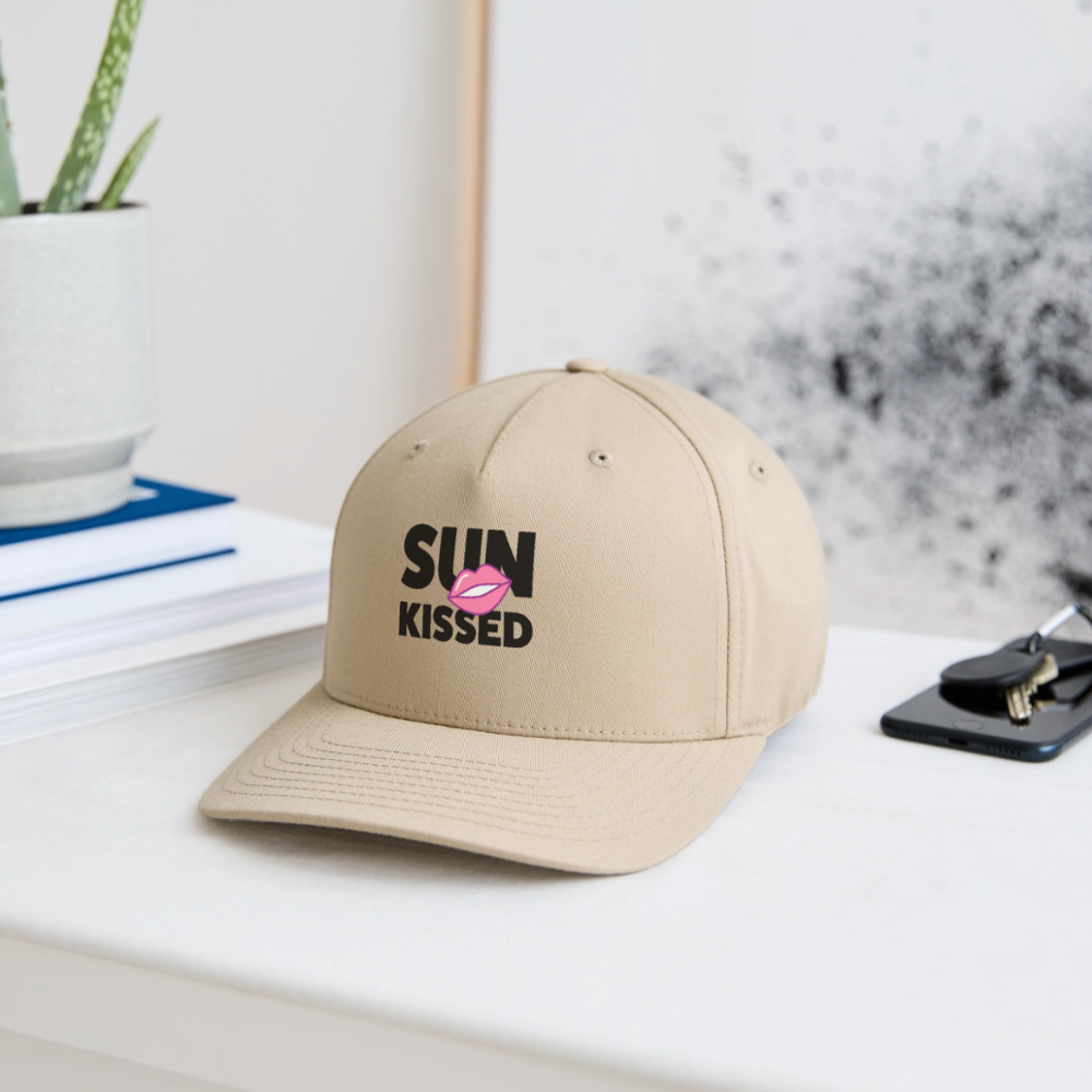 Flexfit Cap mit SUN KISSED PRINT - Khaki