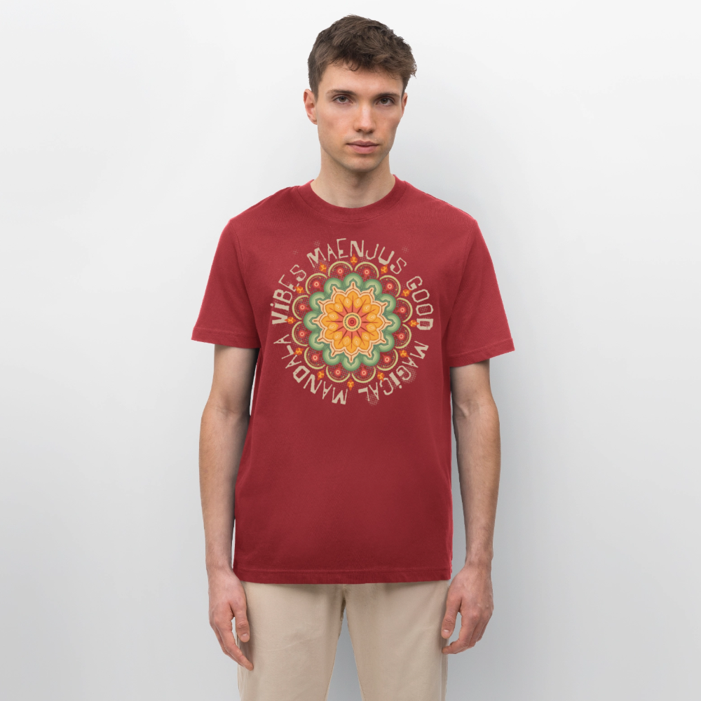 Unisex Bio-T-Shirt mit MANDALA VIBES PRINT - Erdrot