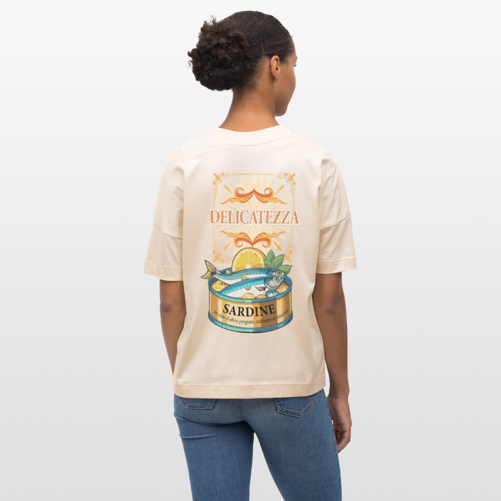 Oversized Unisex T-Shirt mit DELICATEZZA SARDINE PRINT Vorder- und Rückseite - Weißgrau