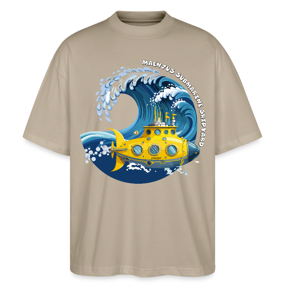 Oversized Unisex Bio T-Shirt mit MAENJUS SUBMARINE SHIPYARD PRINT Vorderseite - Steingrau
