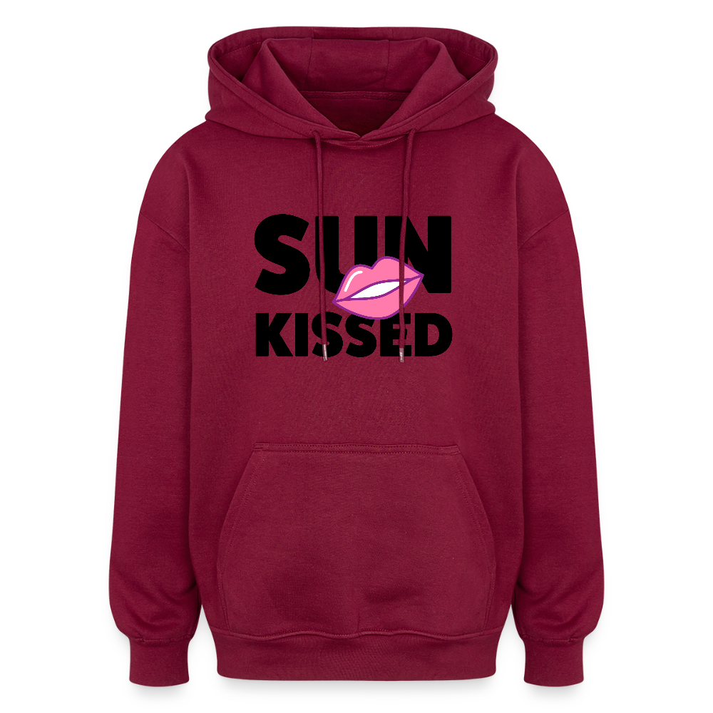 Oversized Unisex Hoodie mit SUN KISSED PRINT - Burgunderrot