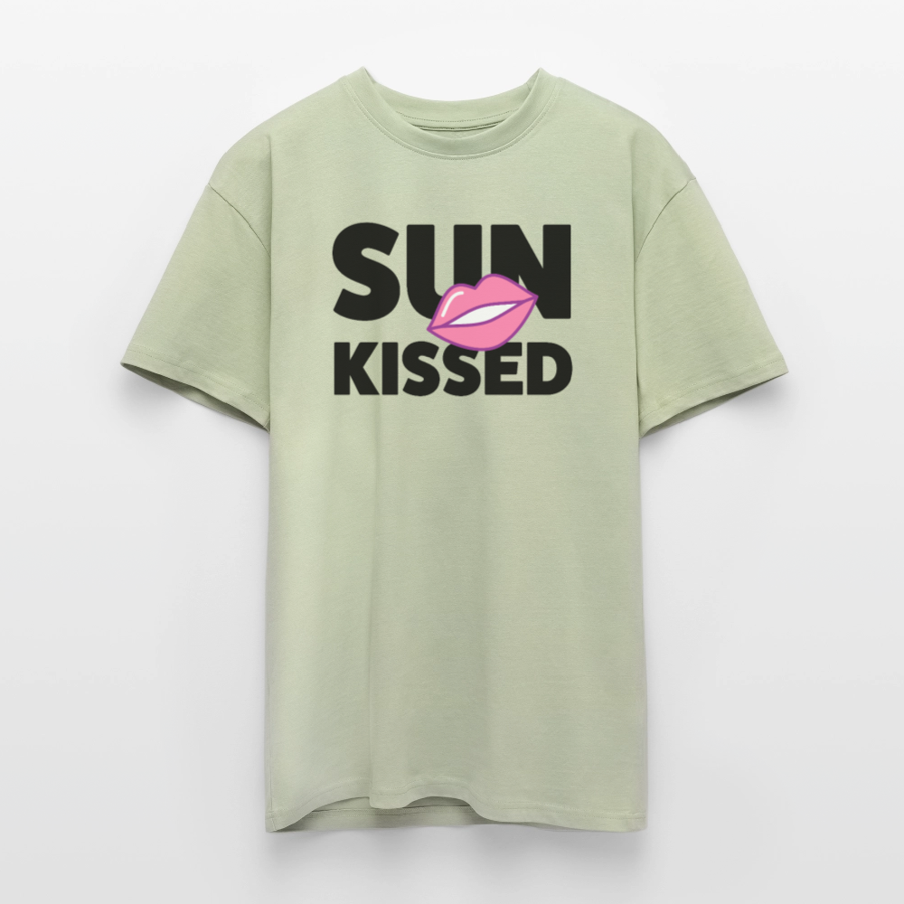Heavy Oversize T-Shirt mit SUN KISSED PRINT - Leichtes Salbeigrün 