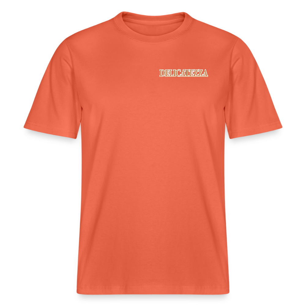 Relaxed Fit Unisex Bio-T-Shirt mit DELICATEZZA SARDINE PRINT Vorder- und Rückseite - Hellrot