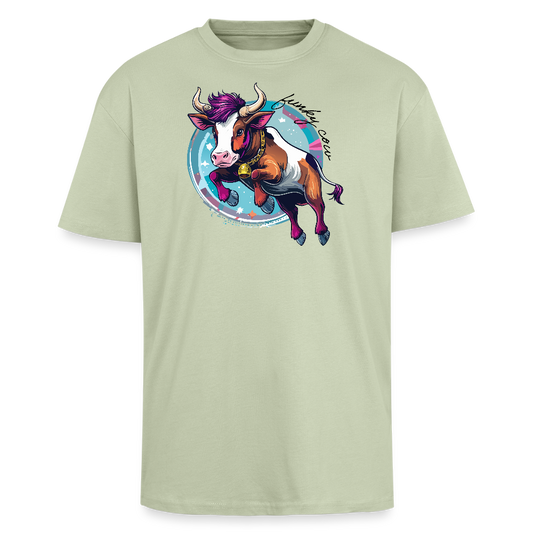 Heavy Oversize T-Shirt mit FUNKY COW PRINT - Leichtes Salbeigrün 