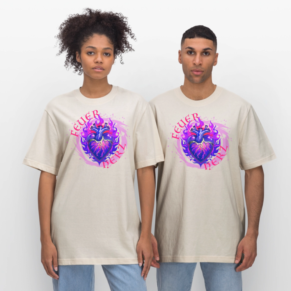 Unisex Bio-T-Shirt mit FEUERHERZ LILA PRINT - Naturweiß 